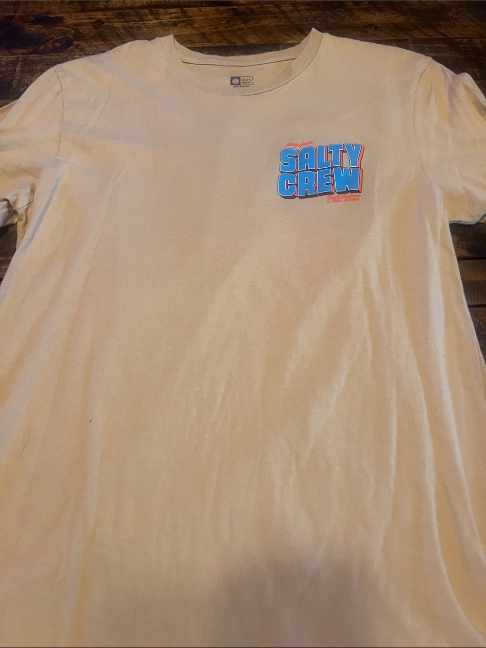 Like new men’s Salty Crew T-shirt